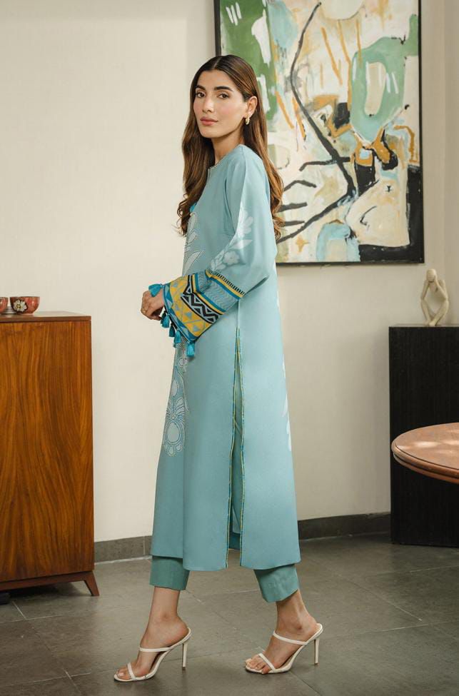 Embroidered Essence 2-Piece Suit